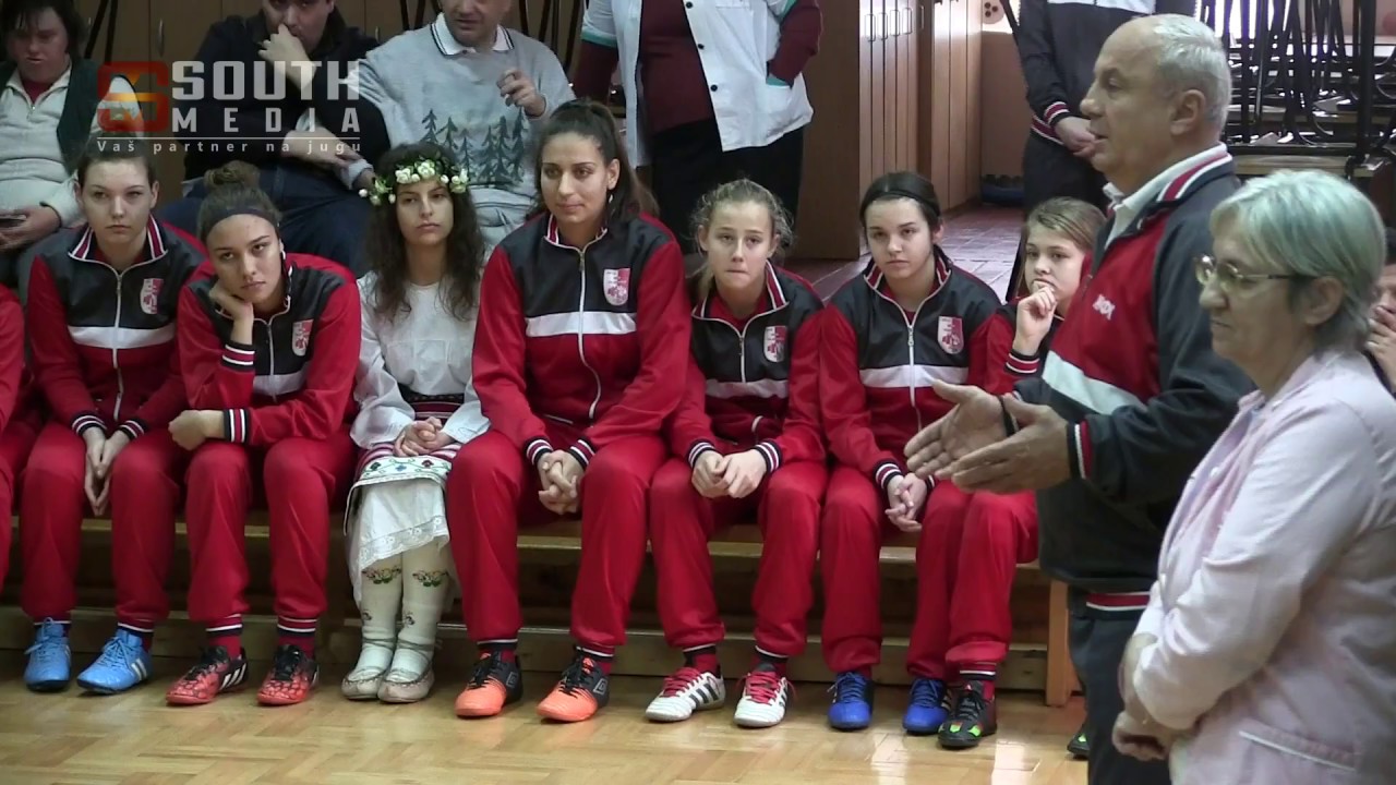 ŽFK Radnički  u pseti Ustanova 