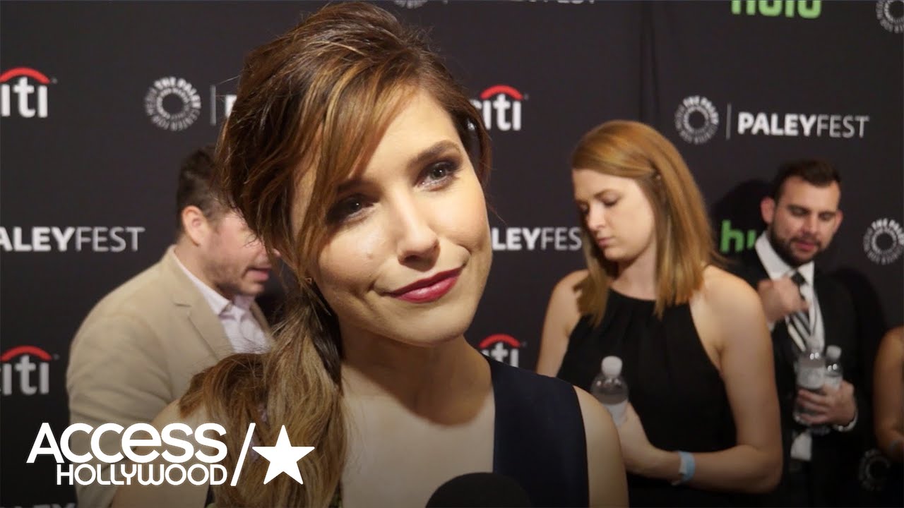 'Chicago P.D.': Sophia Bush On Halstead Learning Something About Lindsay's Past | Access Hollywood