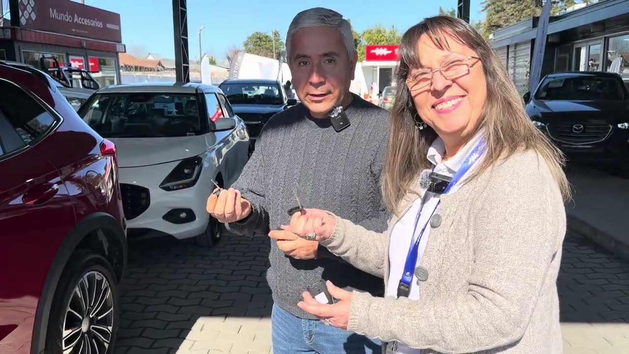 Entrega HAVAL JOLION ELITE AT F2 a Mauricio con Andrea Hermosilla