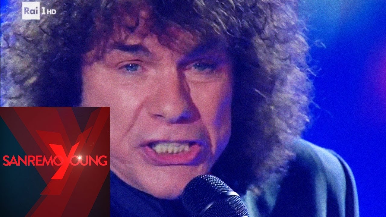 Riccardo Cocciante canta 