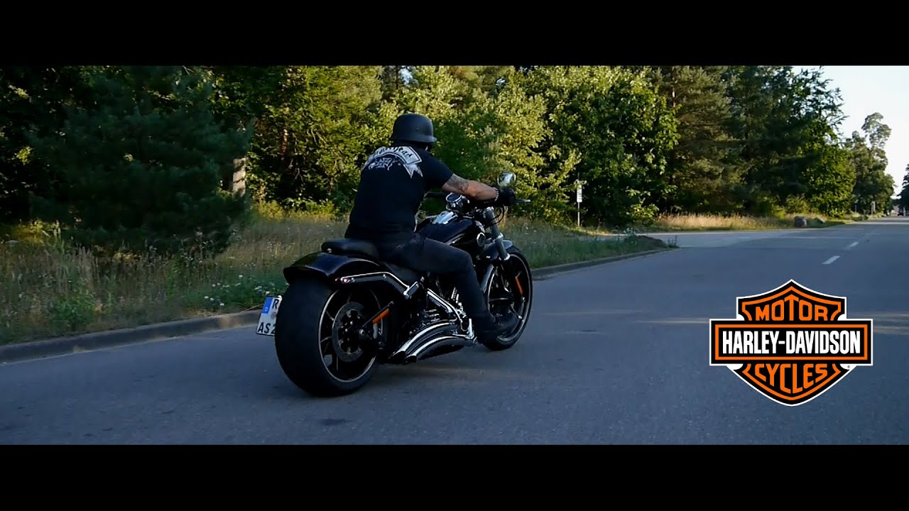 Harley Davidson Breakout Custom