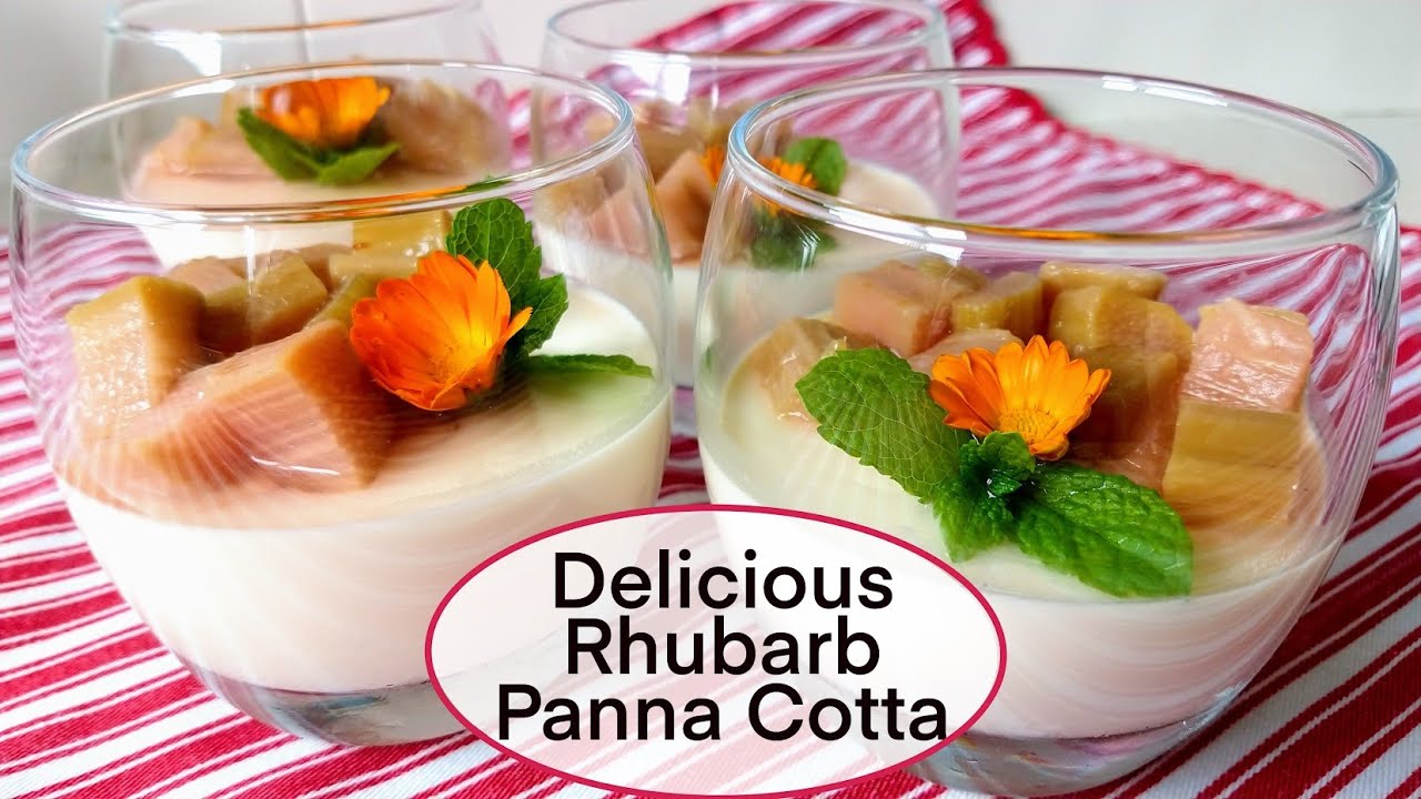 Delicious RHUBARB PANNA COTTA