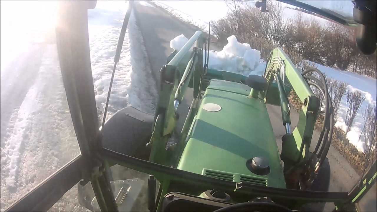 Schnee wegfahren mit Fendt 307 LSA