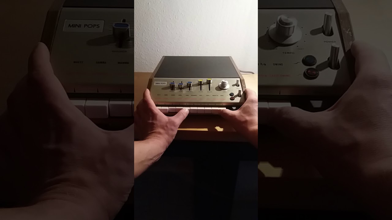 The legendary Keio Mini Pops 7 Drum Machine at work