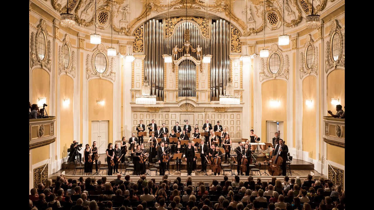 P. I. Tchaikovsky: Symphony No. 5 in E minor, op. 64 · Philharmonie Salzburg · Elisabeth Fuchs