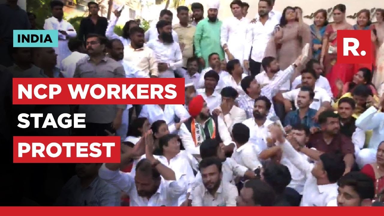 Sharad Pawar Resigns: NCP Workers Stage Massive Protest Outside YB Chavan Centre in Mumbai