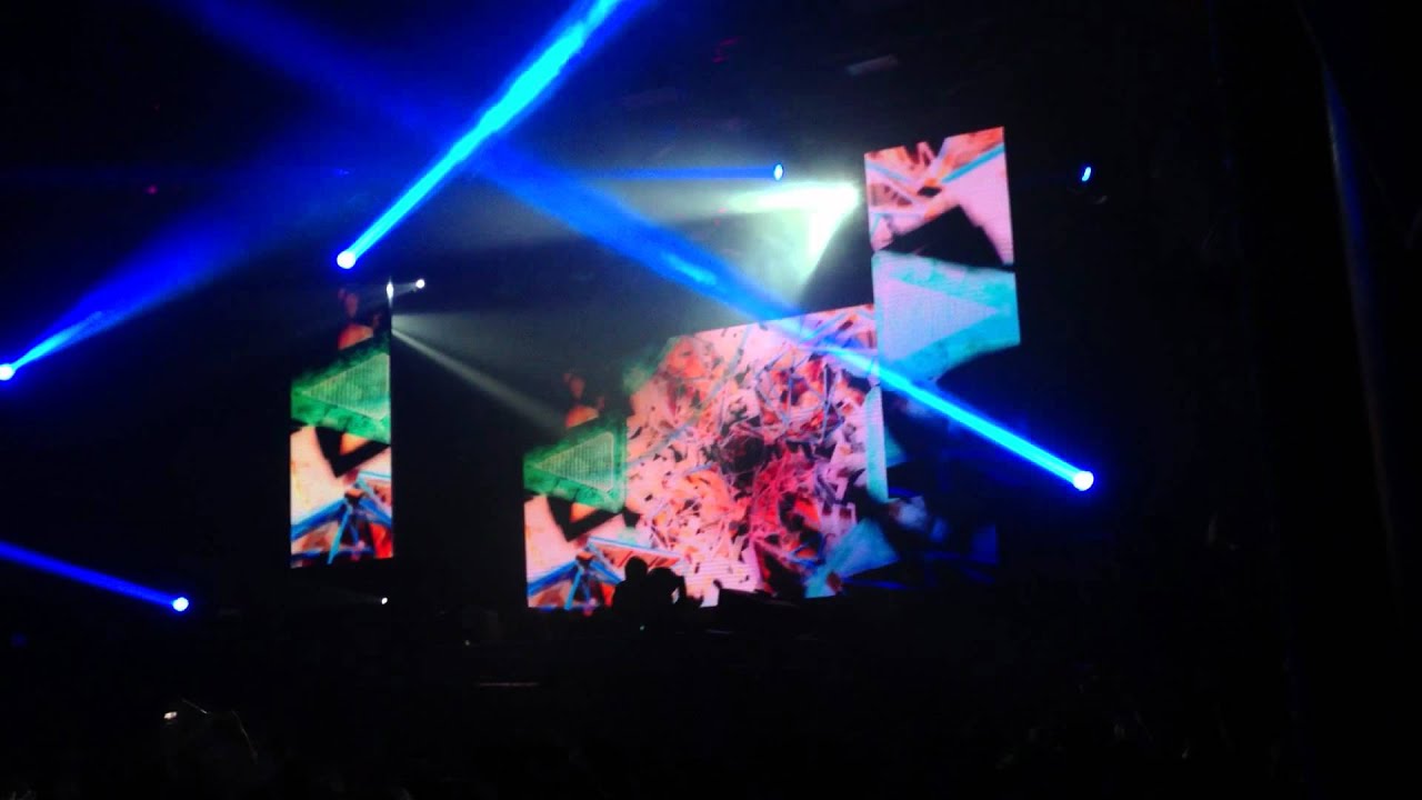 Zedd and Porter Robinson b2b @ Avalon 10.12.12 Pt. 1 High Quality!