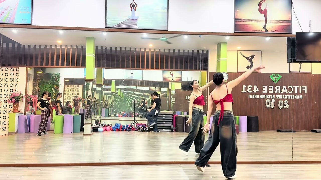 Ngọn lửa trong đ&ecirc;m / choreo by Phương Linh