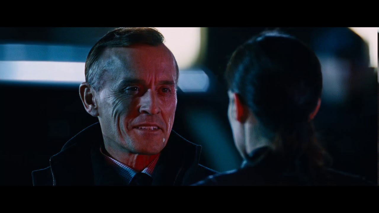 Jack Reacher: Never Go Back - Airport Standoff