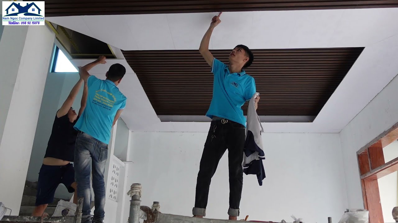 Cách thi công mẫu trần nhựa giả gỗ giật cấp nano kết hợp lam sóng cắt chéo góc và lắp phào az giá rẻ