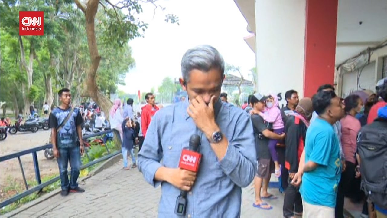 Saat Jurnalis Tak Bisa Menahan Tangis di Pintu 13