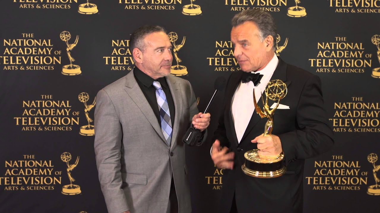 winner    Outstanding Special Guest Performer in a Drama Series   ray wise