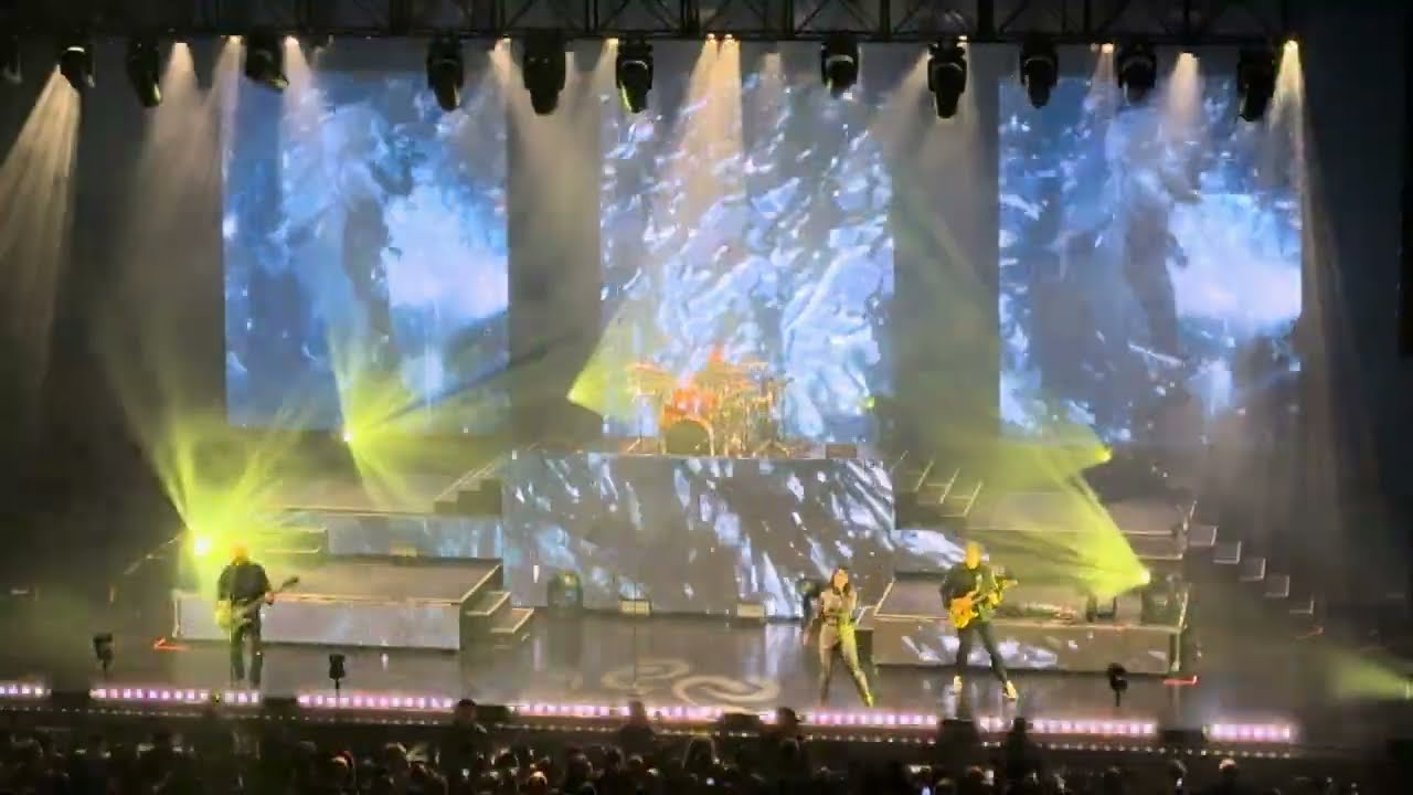 Spiritbox – Ride the Wave | Stunning Live Performance in Toronto