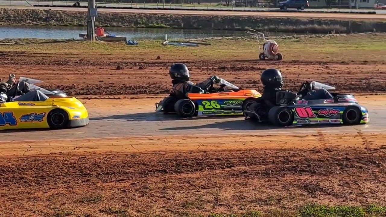 Hobby 375 Warm Up Tri-County Kartway for the Maxxis Saturday Night Point Series 03/18/2023