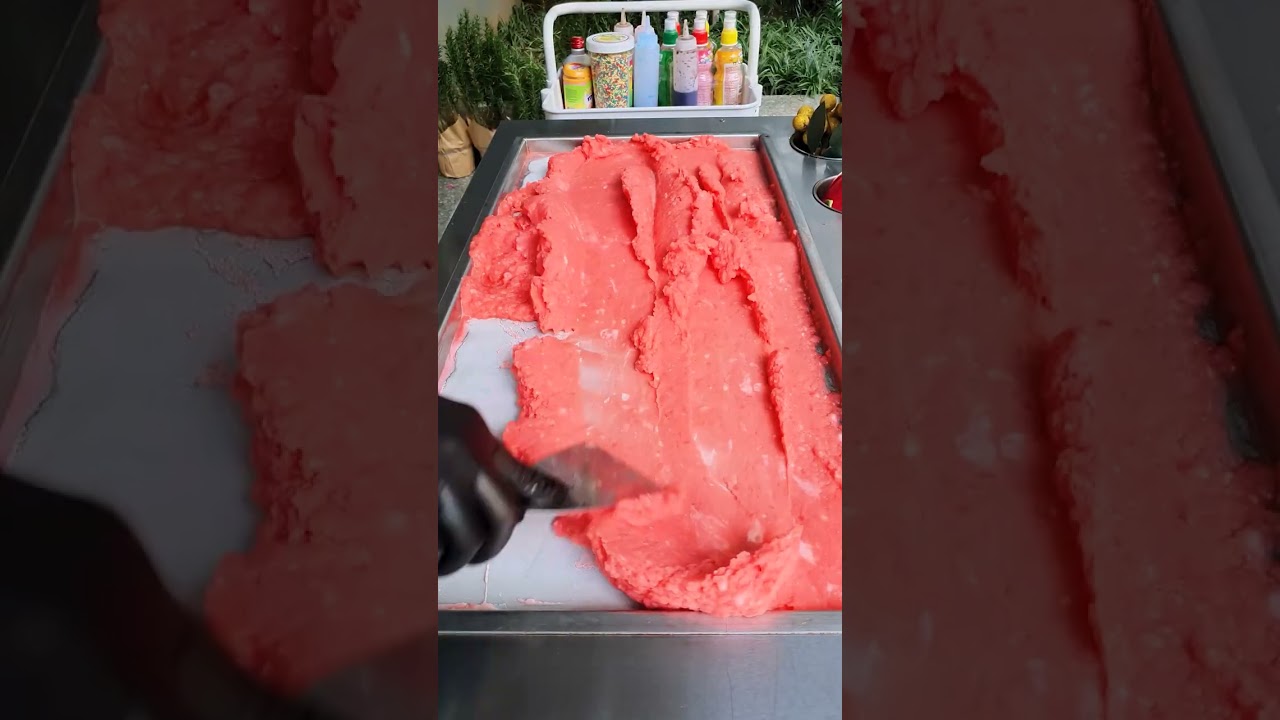 Посмотрите, как Сода создает идеальное уличное мороженое #короткометражки #приятно