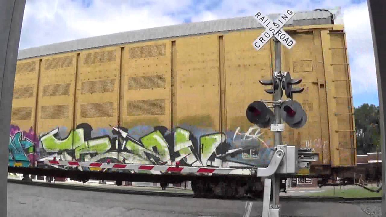 Main Street Railroad Crossing, Portland, TN