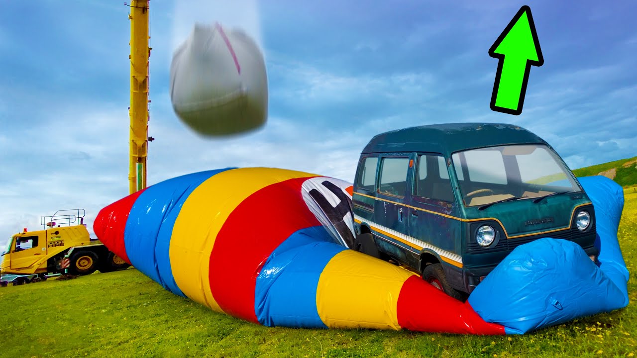 How High Can This Minivan Fly? 1000kg Vs. Blob