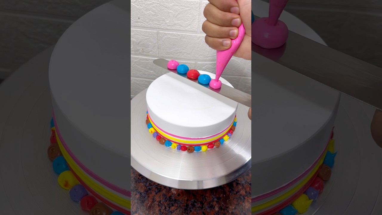 Bakery Lookvanilla Cake Design 