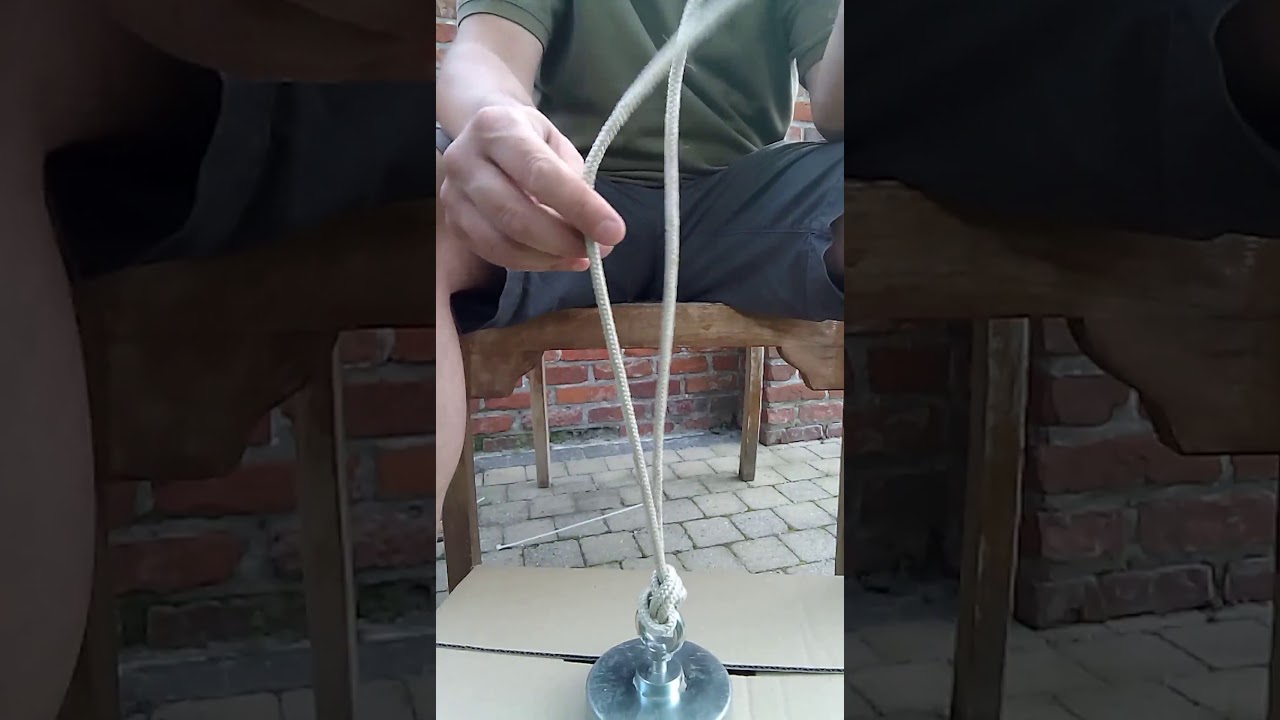 Een knoop voor je vismagneet.