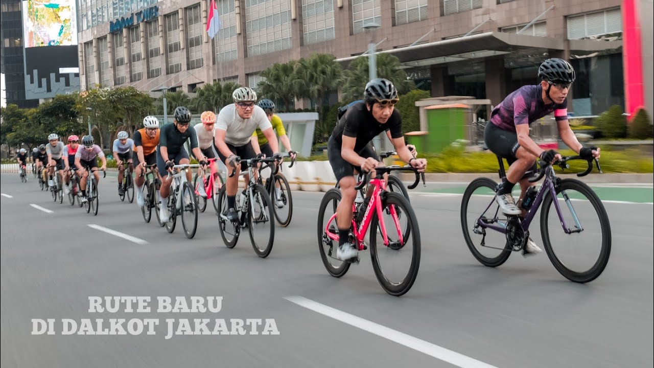 Gowes Dalkot Jakarta | Peloton Kecil dan Rute Baru