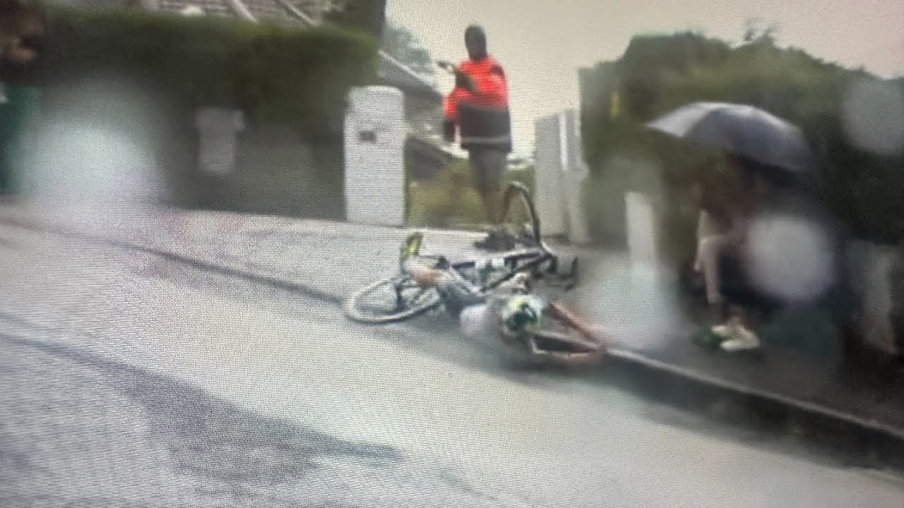 🔴 ¡Iván Romeo se cae en plena bajada! | Tour de Francia 2025 😱