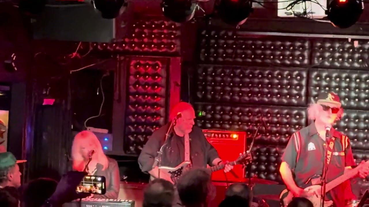 The minus 5 w Ed Stasium  - let the rope hold, Cassie lee