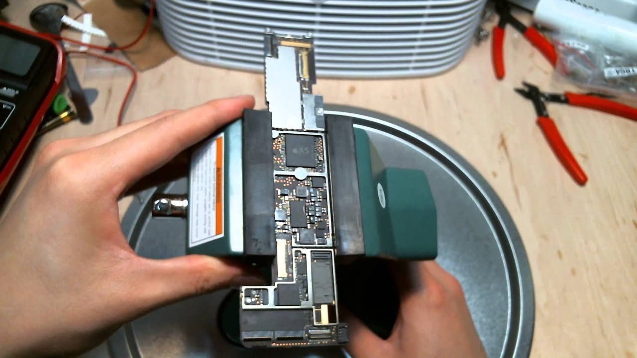 SMD Soldering Vice mount  CyberDoc  A helping hand for logicboard SMD micro soldering