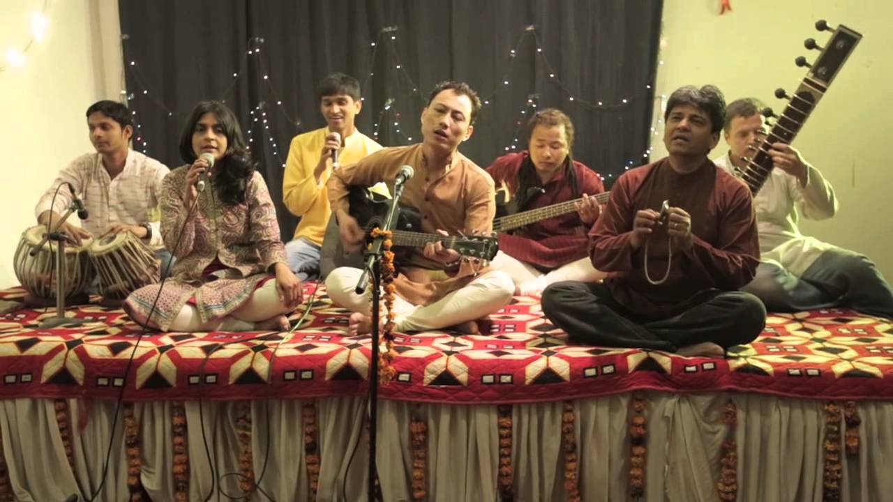 Bhajo Naam by Dwaar Satsang