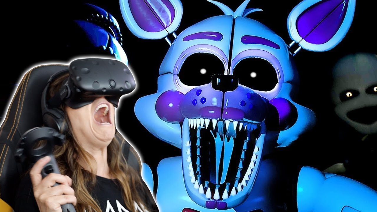 Mom Plays FIVE NIGHTS AT FREDDYS VR!! *Bad Idea*