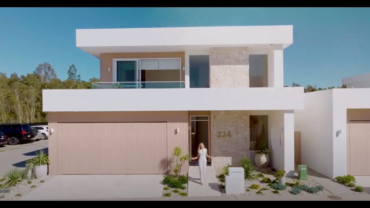 Palm Lake Resort Pelican Waters // Cimarron Residence  Tour