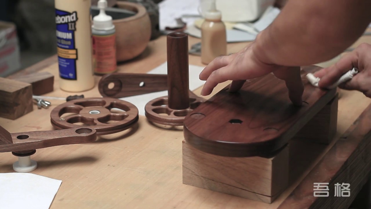Woodworking  DIY Homemade yarn winder -05