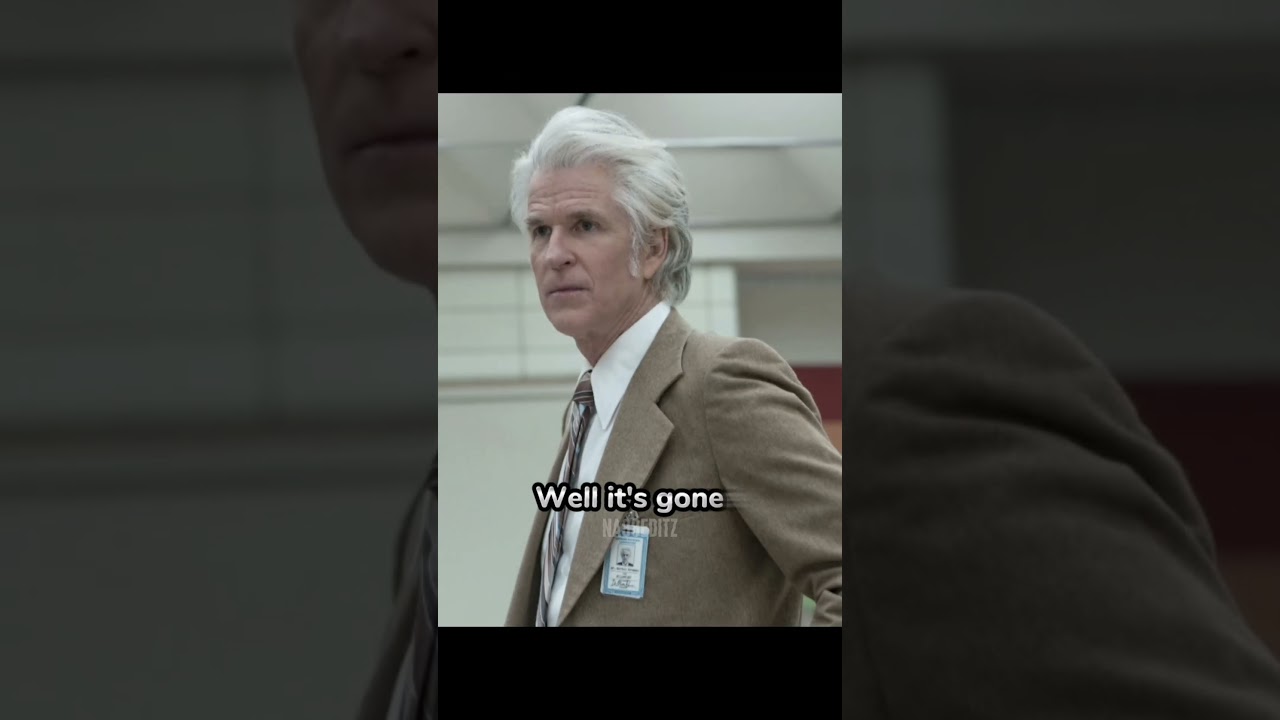 Dr.Brenner in Season 4 be like 🤣🤣 |#strangerthings4 #milliebobbybrown #eleven #viral #fypシ #shorts