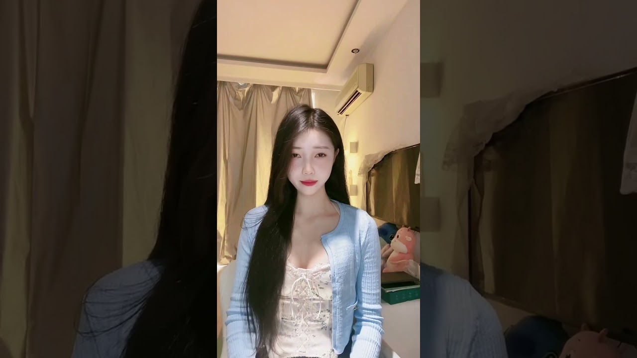 'Sona Pop' LOVELYGIRL#live #tiktok #胸ちら#パンチラ 可愛い子#の配信 0106