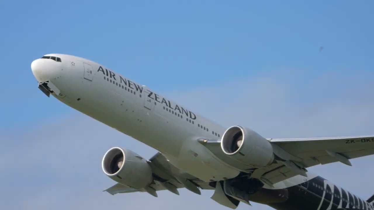 #planespotting#auckland airport NZ    787, 777 takeoffs