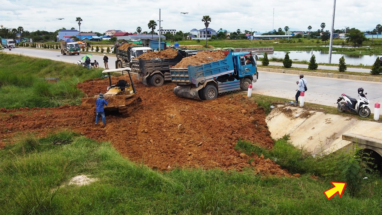 Real Machines Get Real Work Done | Dozer Komatsu 
