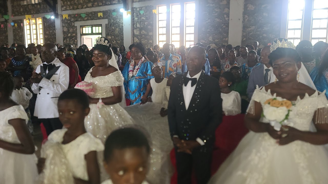 Cathédrale Saint KIZITO_MARIAGE DE LA CFC POOL IDIOFA, Couples IMBIMBI et SINDANI Partie1