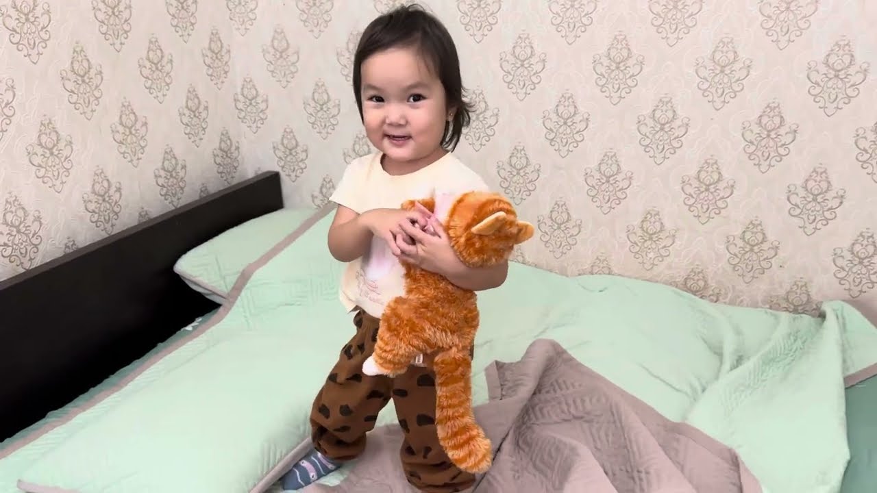 АЯУКА ҮЙДЕ ЖАЛҒЫЗ ҚАЛҒАНДА😱ЖАЛҒЫЗ ҚОРҚЫП ҚАЛЫПТЫ 😩#challenge #baby 