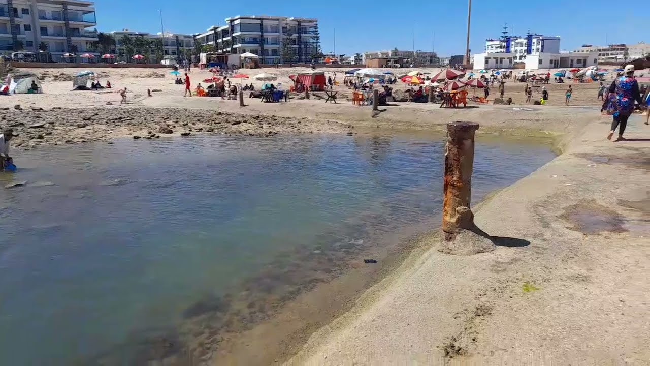 شاطئ من أروع الشواطئ  شاطئ 
