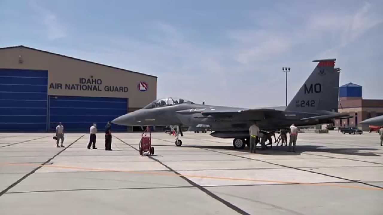 F15Es arrive at Gowen Field