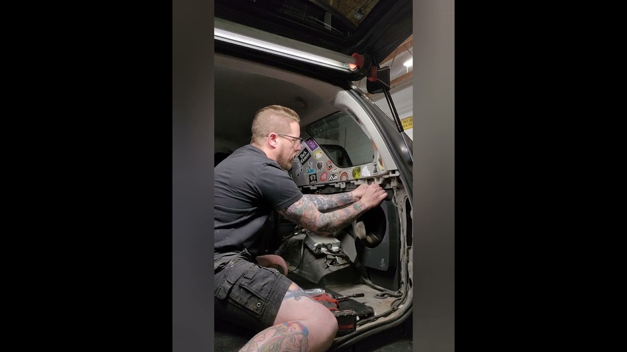 5th gen Toyota 4runner Subwoofer enclosure installation