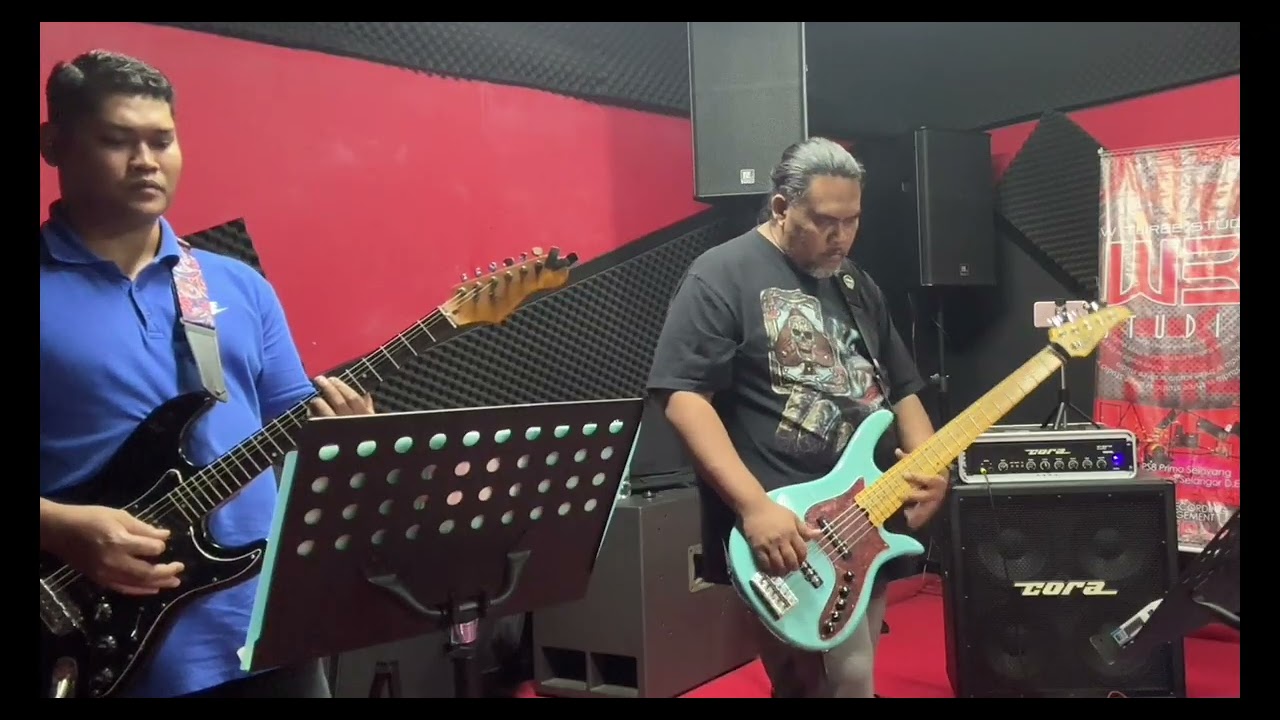 Jangan Pernah Berubah - ST12 (Cover by TeeBee)