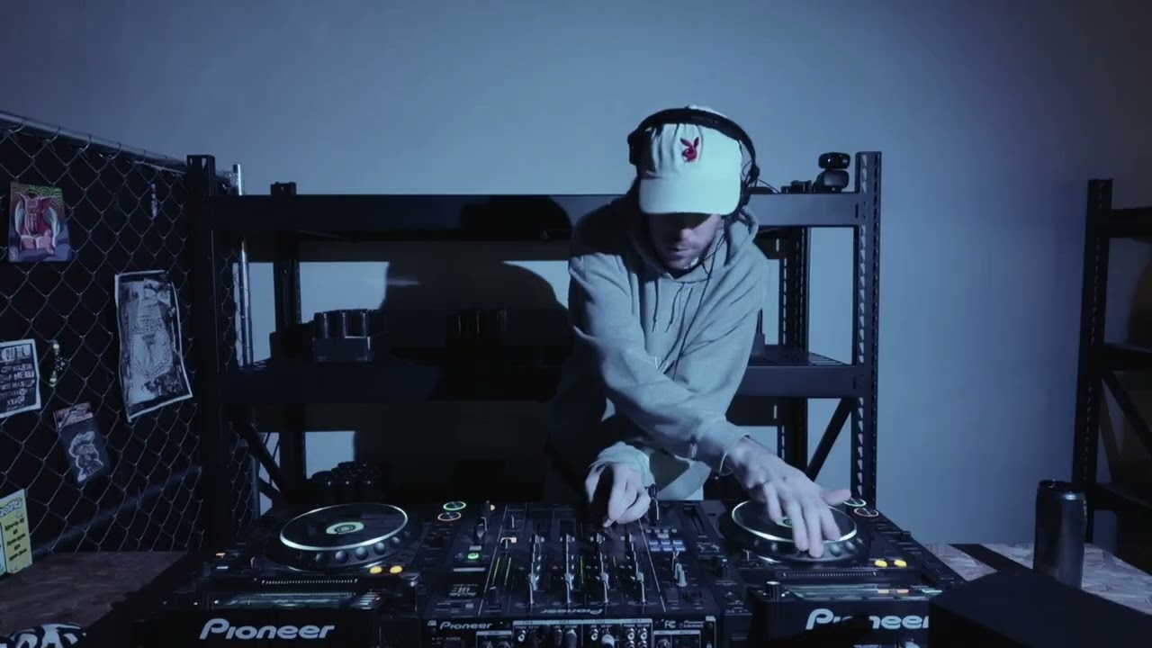 【DRRRK ROOM Radio】028 DJ Aurient