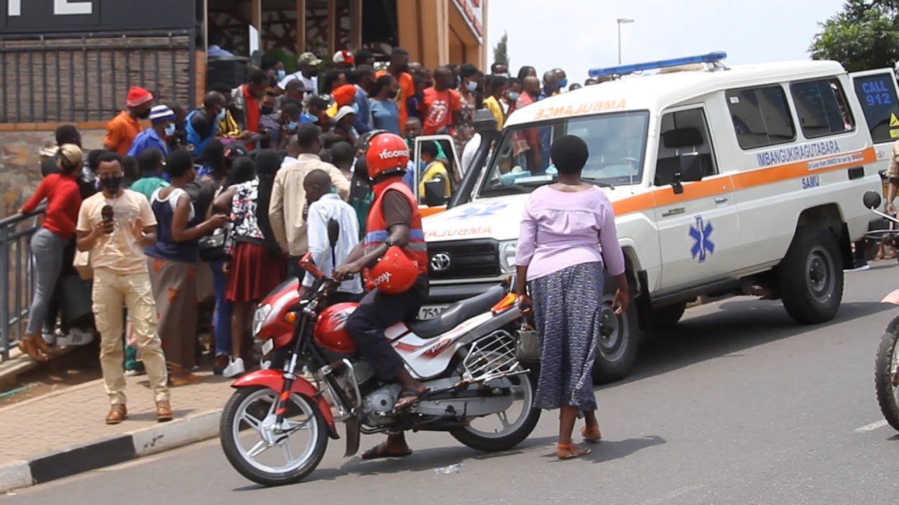 INKURU MBI ITUGEZEHO NONAHA : Ushinzwe umutekano akubise umugore utwite Hasi | Polisi ihise itabara