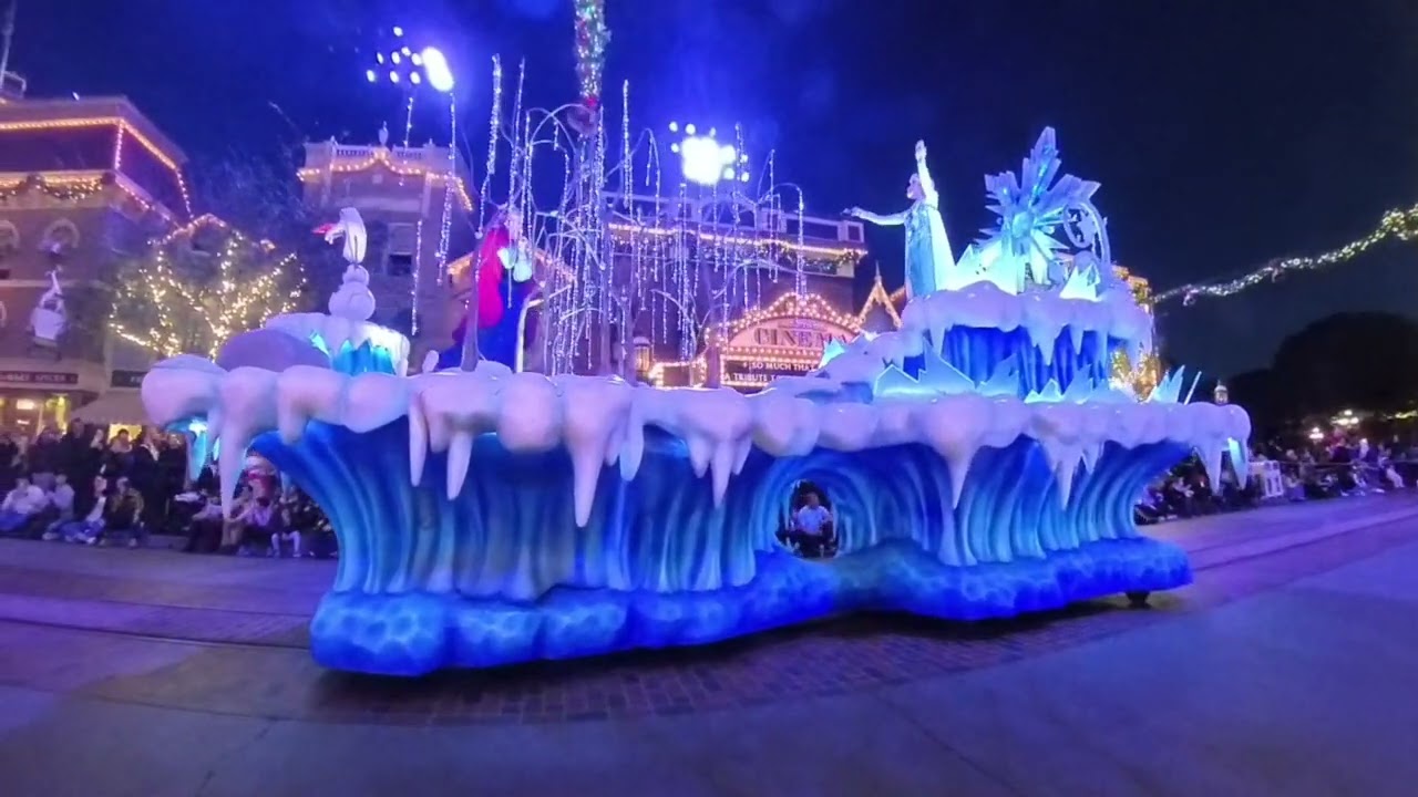 New Years Day 2026 - Disneyland Christmas Fantasy Parade