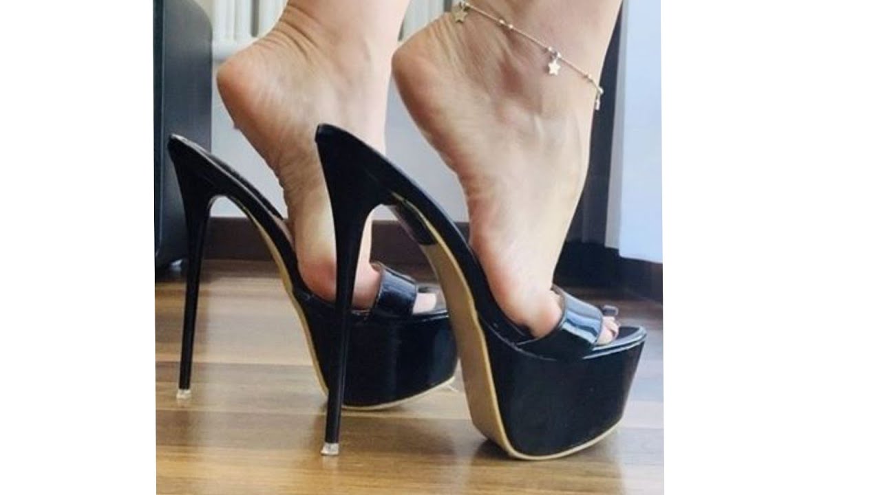 Mesmerizing collection of platform high heel mule sandals for ladies #platformmules #highheelmules.