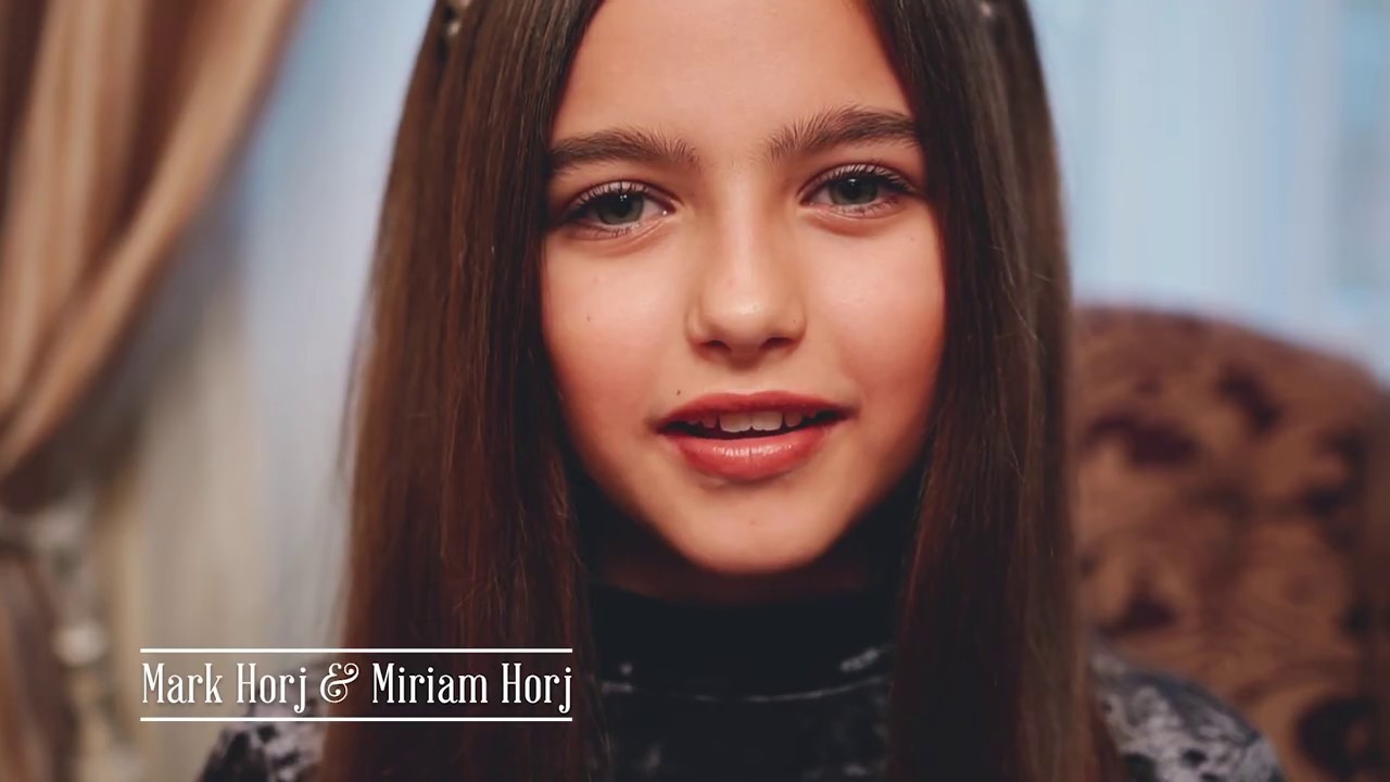 Grupul Elohim Kids - S-a născut Lumina vie!
