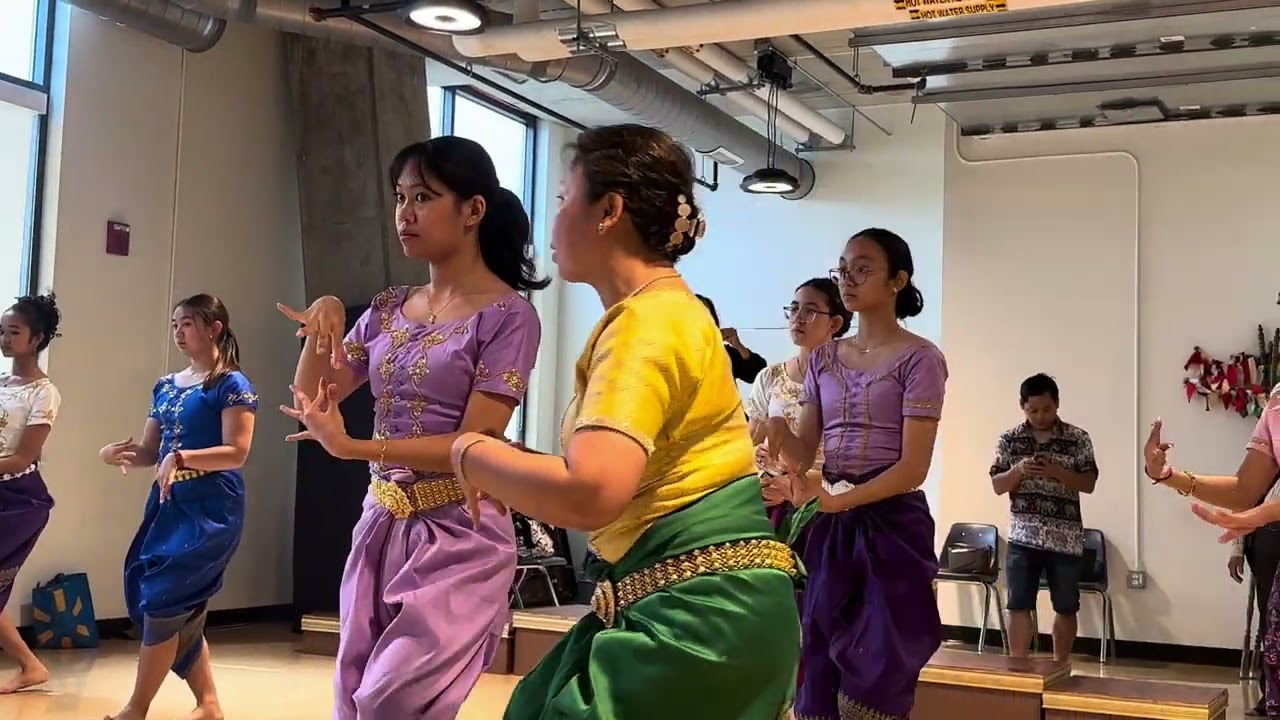 Practicing Robam Apsara dance by Cambodian American Heritage(CAHI) students in USA
