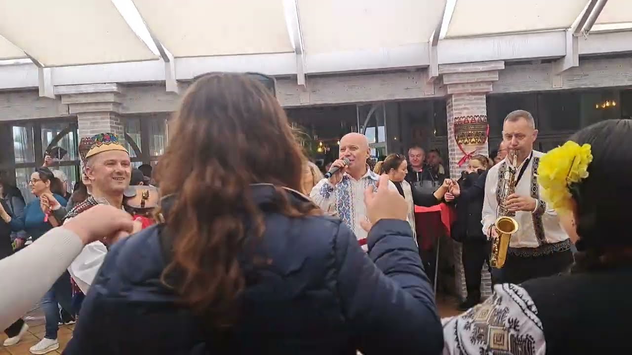 Ioan Somlea - Trandafir de la Moldova | Târgul de Crăciun Românesc, Valencia