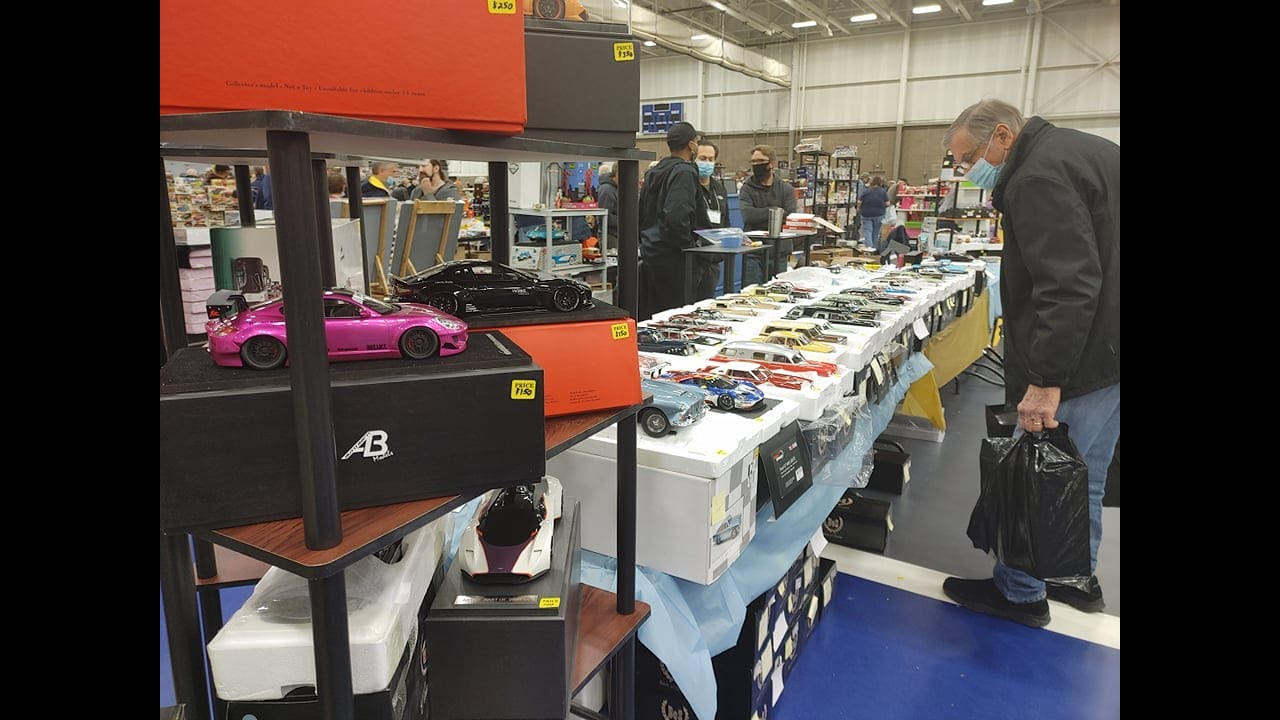 1:18 Diecast:  Selling Broken & Repaired Cars at Our First Model Car Show