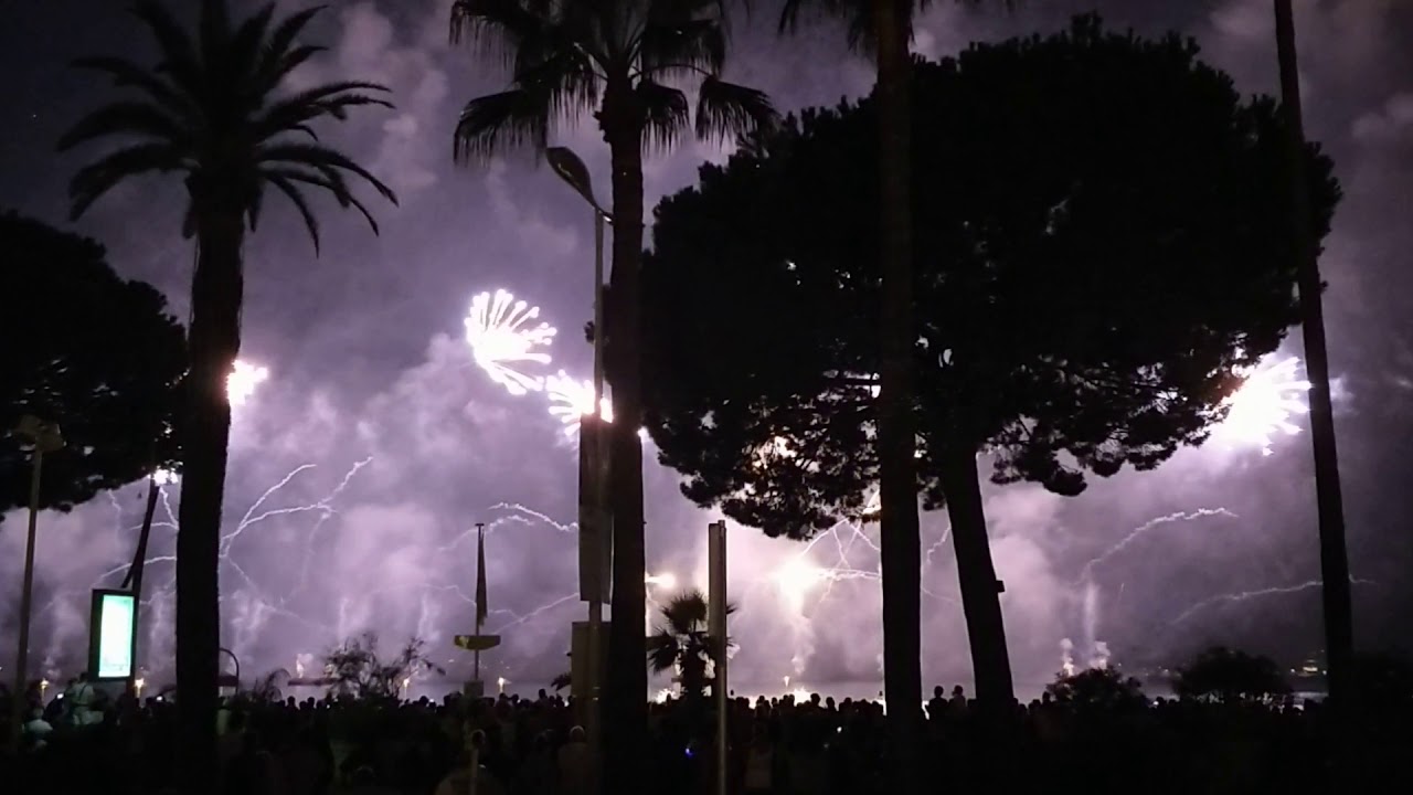 Festival Pyrotechnique baie de Cannes